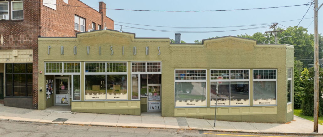 FOR LEASE: Prime Northampton Retail